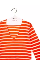 Maglione a righe bianche e arancioni brillante image