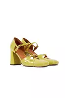 Sulphur yellow patent leather pumps  image