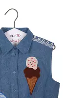 Camicia di Jeans Senza Maniche con Ricami Estivi image